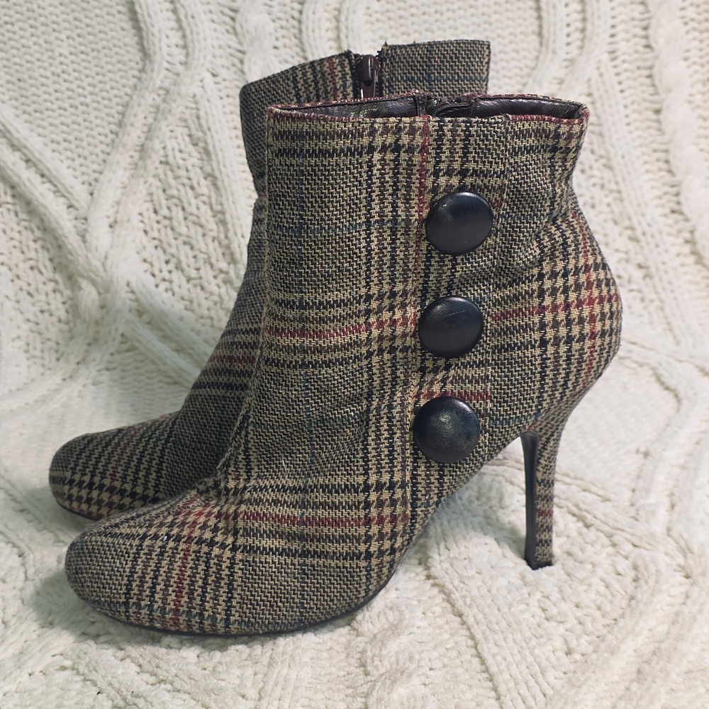Diba Plaid Stiletto Ankle Boots Booties Wool Like Red Brown Button Women 8.5